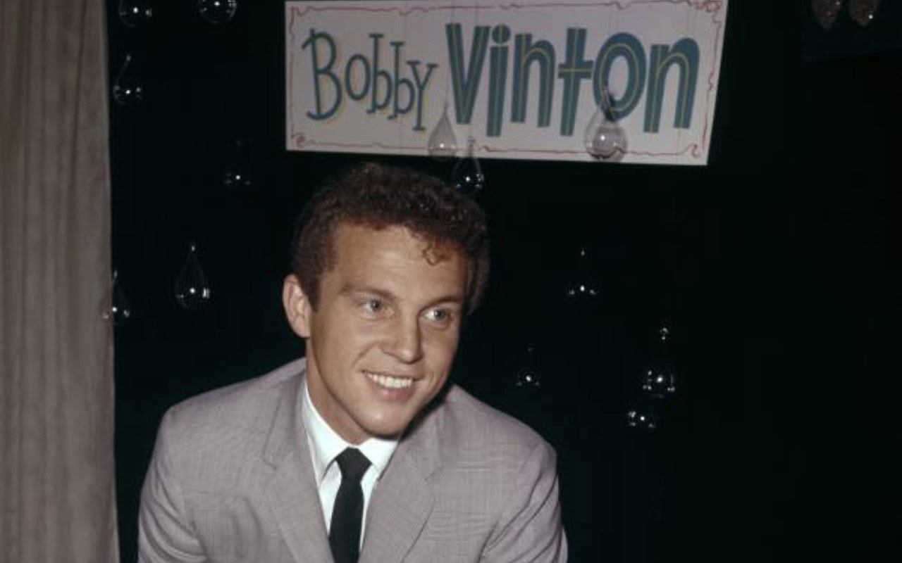Bobby Vinton &#8211; Mr. Lonely 1964
