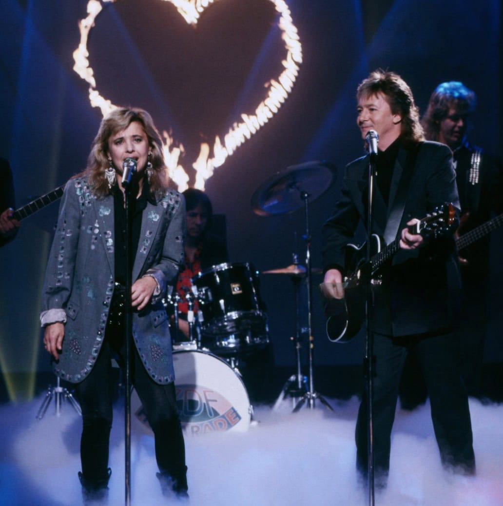 Biography Chris Norman And Suzi Quatro Married Chris Norman & Suzi Quatro performing “Stumblin’ In” in 1992 - Oldies Music